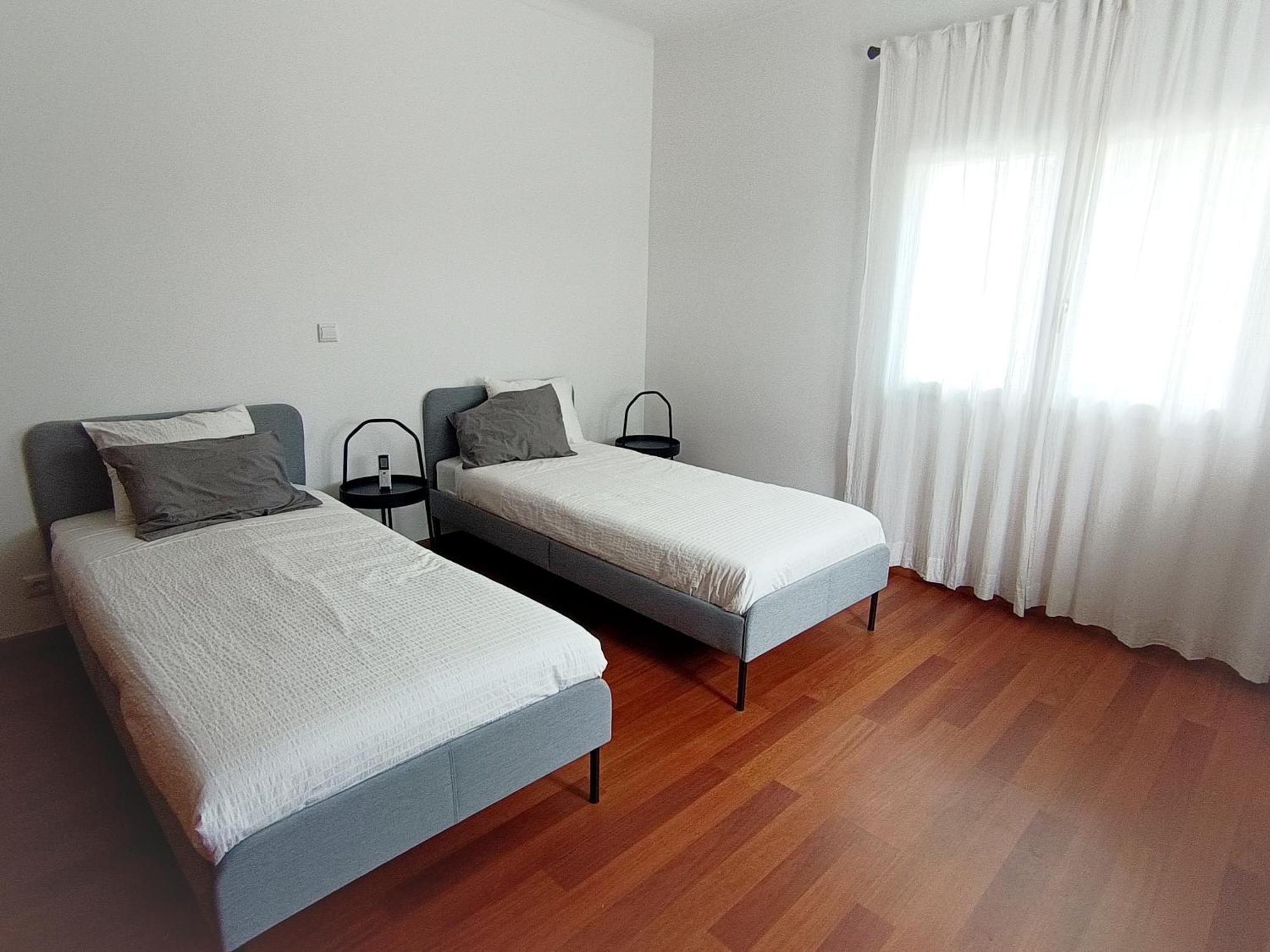 Appartement Charmant Plage Lavra Exteriör bild